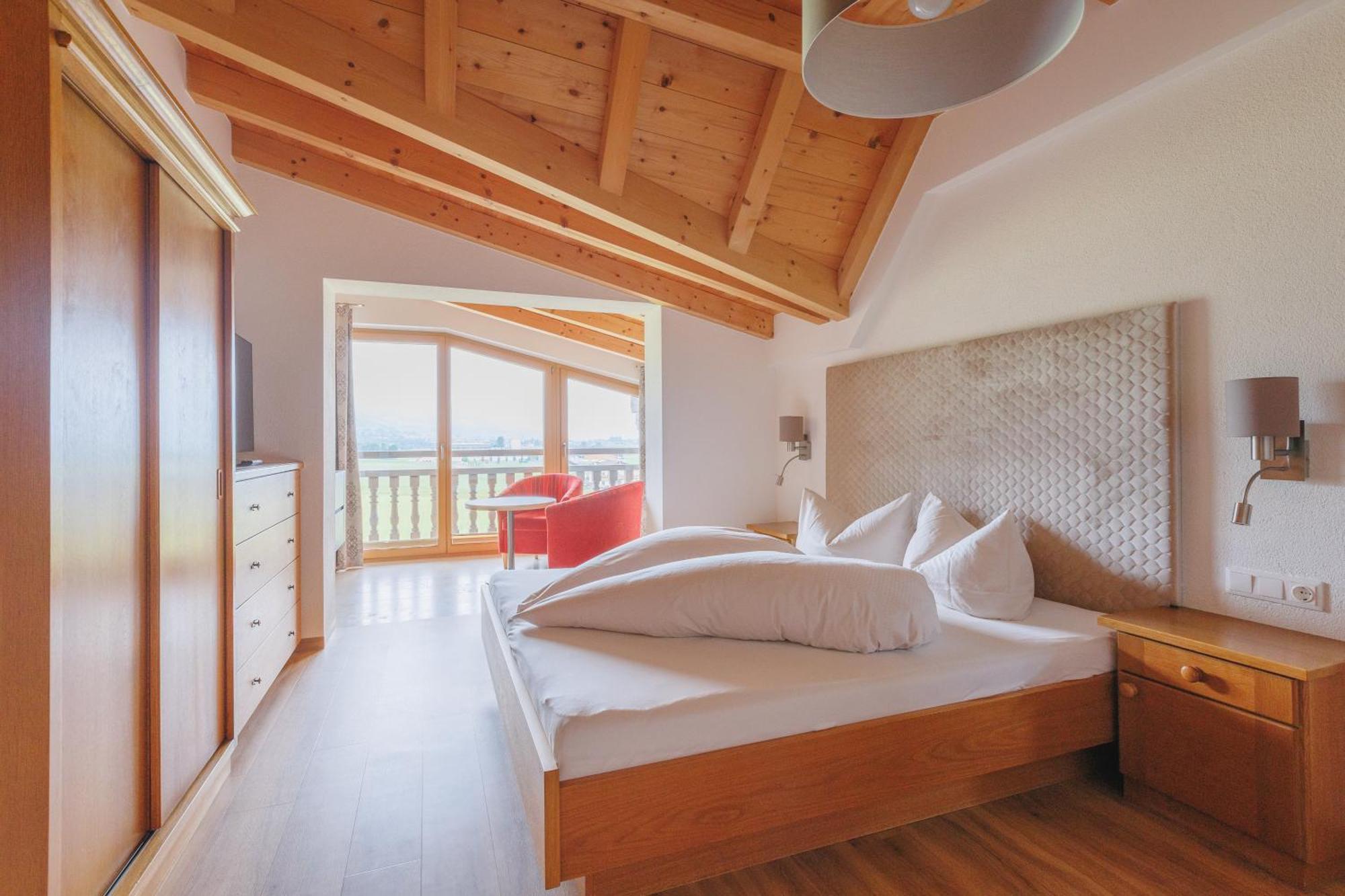 Hin&Weg Das Aparthotel Ried im Zillertal Exterior foto