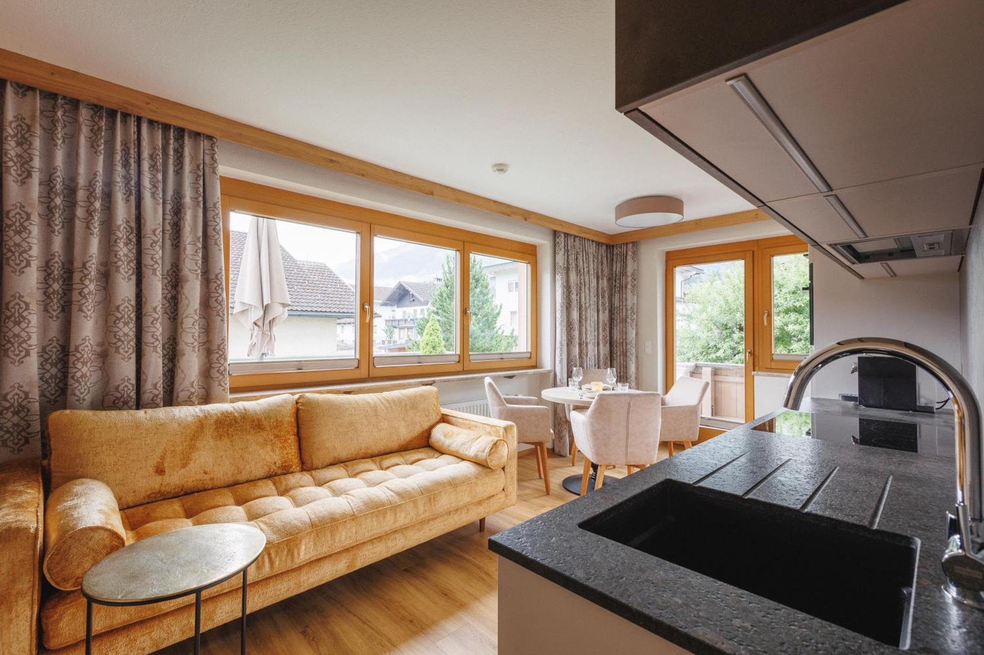 Hin&Weg Das Aparthotel Ried im Zillertal Exterior foto